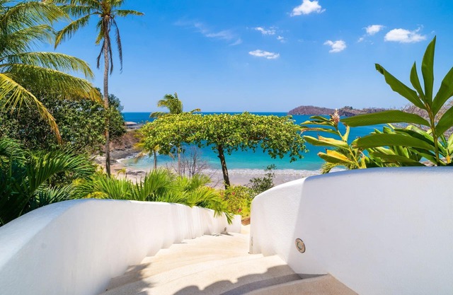 Privates 5BR Haus am Meer mit spektakulärem Blick in Flamingo!