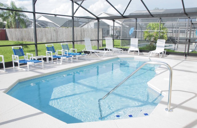 Besondere! In der Nähe von Disney World: 4BR / 2BA Pool Home + kostenloses Internet