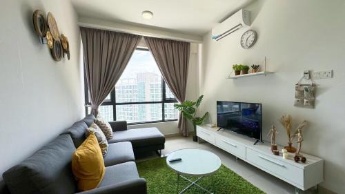 Cyberjaya Eclipse Residence 2BR Fully Air-Con Suite, Our Prince's Palace