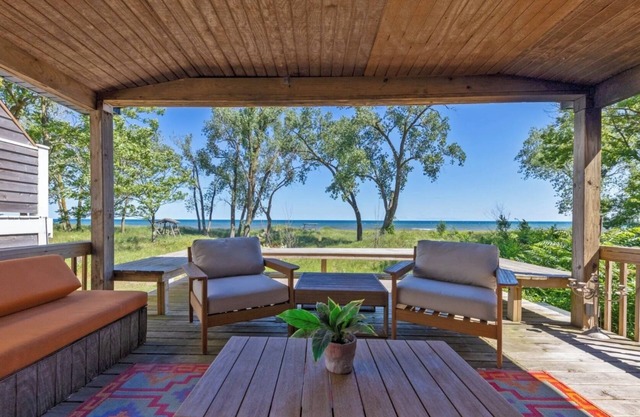 Cypress House On The Beach Spacious 5-bedroom 4-bath Near Nat'l Park