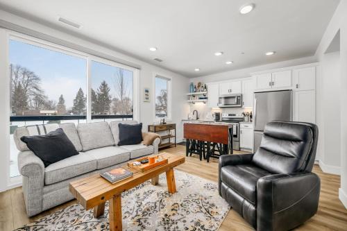 Cypress Parkside Condo