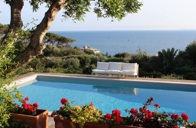 D'Azur Villa mit Pool, Zauber zwischen Silberküste und Maremma