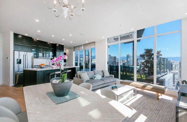 D18 - Amazing 2 Bed Prestigious Residence!