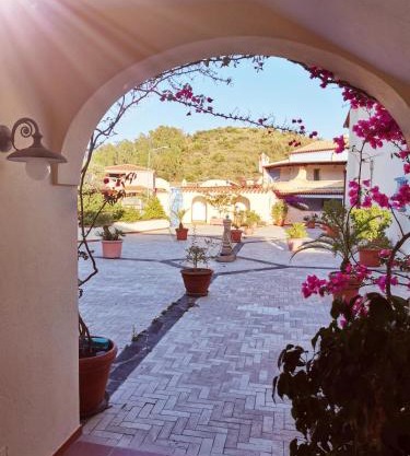 Da zio salvo, esclusivo appartamento con veranda, a due passi dal mare!