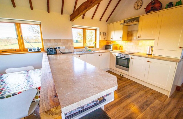 Dairymans Barn – Outstanding Views - Rye