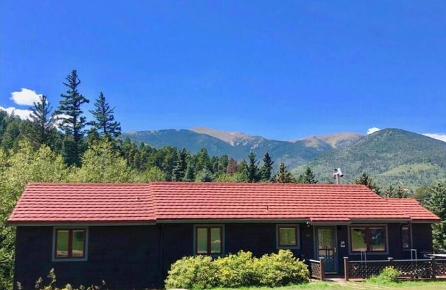 DAKOTA LODGE