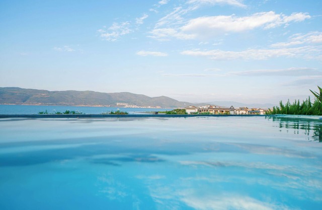 Dali Nest Secret Garden Lake View Inn