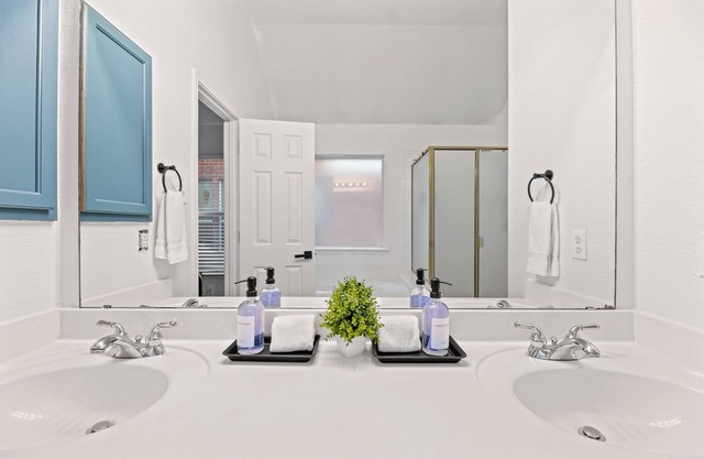 Dallas Rare find, Free Wi-Fi, Long Stay discount
