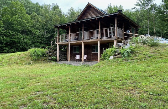 "Dam Right" Off-Grid / Solar powered Log Cabin with DIRECT Trail Access