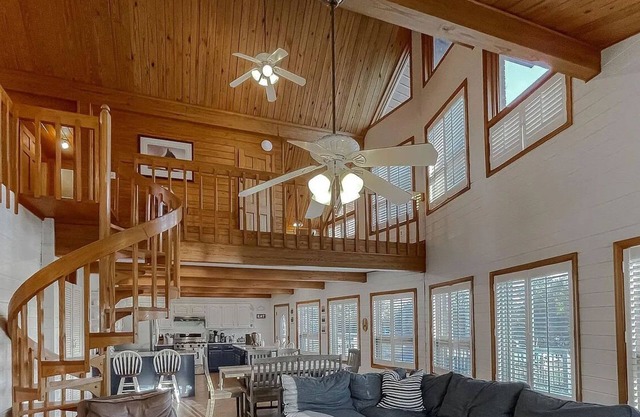 Dameron Farm on the Water - Amazing Pool - 15 Acres