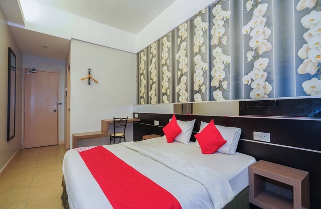 Dancenter Near Shell Jalan Iskandar Shah, Orchard