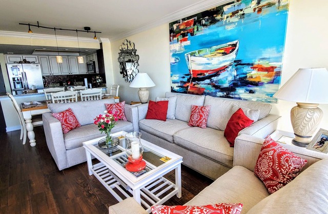 Tanzen im Mondschein - Umgestaltete Ocean Front Condo