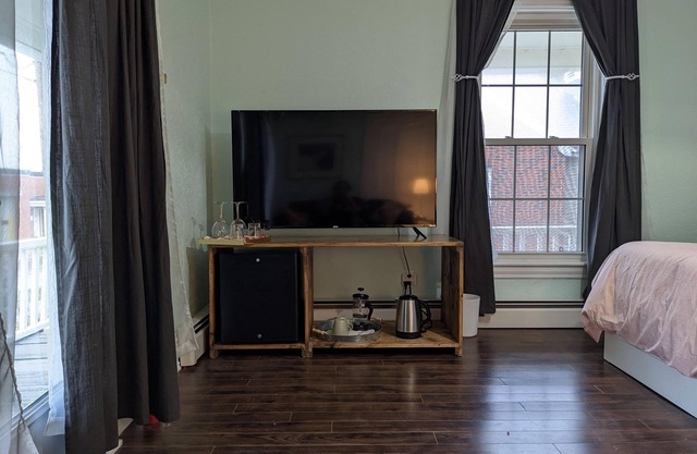 Darling downtown micro suite!