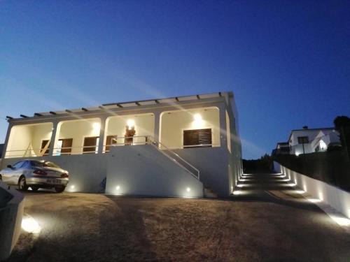 Dave Place - 3 Bedroom House
