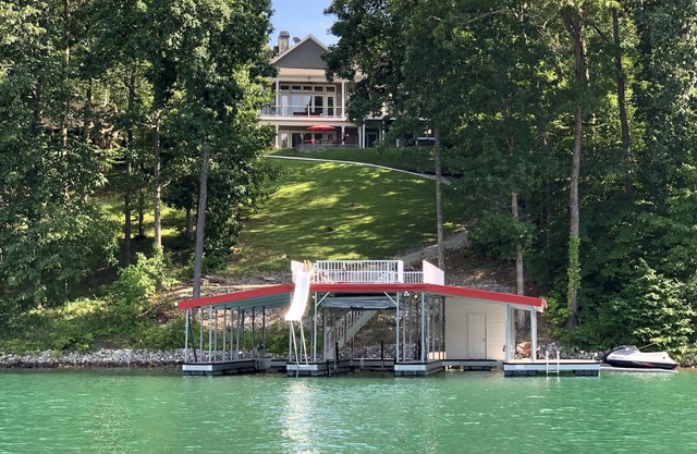 Norris Lake Executive Quality Lakefront Rental ... Prime 2020 Termine verfügbar