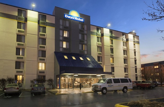 Days Hotel by Wyndham University Ave SE