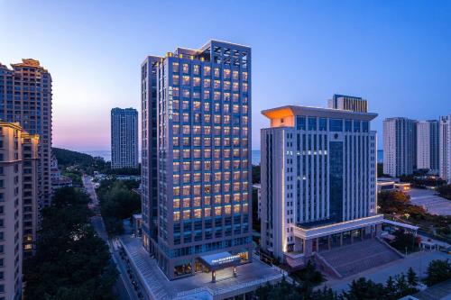 Days Hotel by Wyndham Weihai Huoju Eight Street