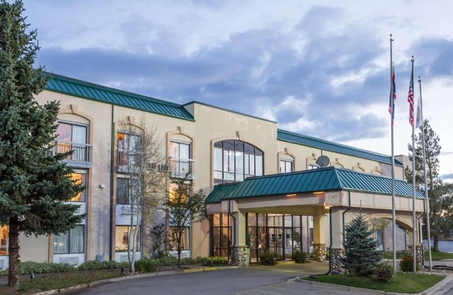 Days Inn by Wyndham Evanston WY