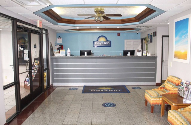 Days Inn by Wyndham Franklin