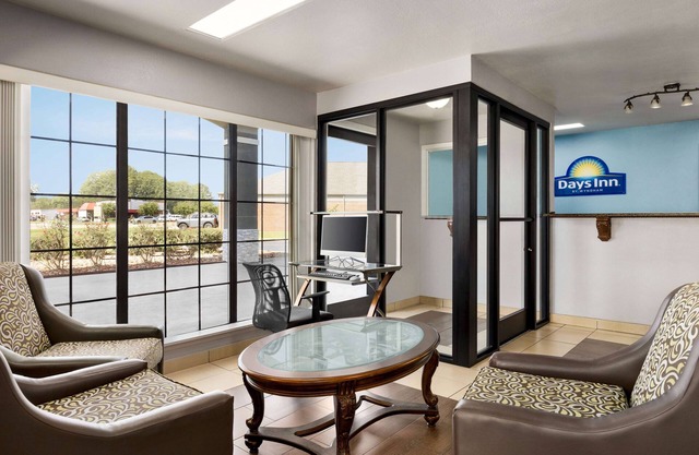 Days Inn by Wyndham Fulton