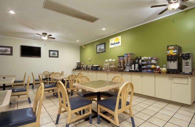 Days Inn by Wyndham Hardeeville/I-95 State Line