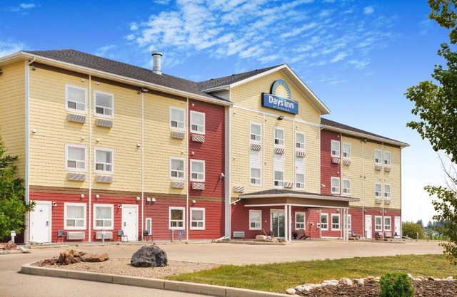 Days Inn by Wyndham Lamont