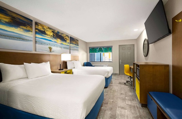 Days Inn by Wyndham Ruidoso Downs