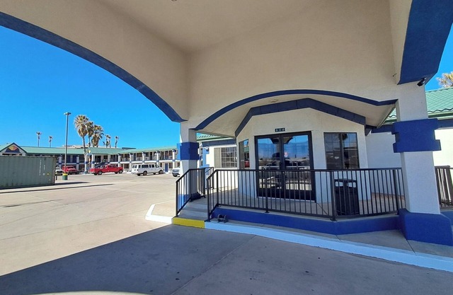 Days Inn by Wyndham Safford, AZ