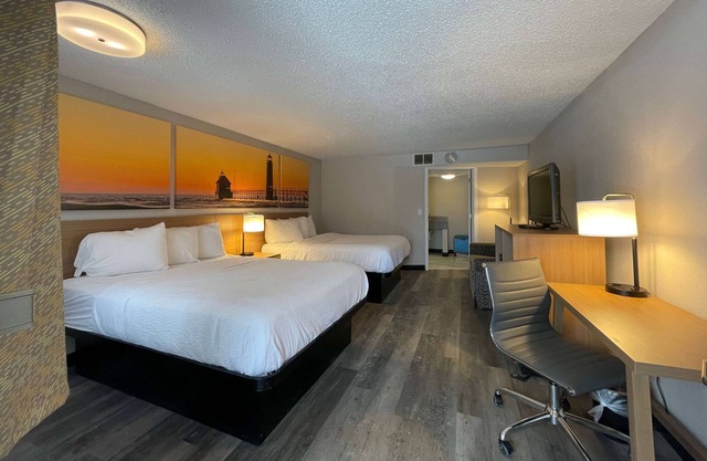 Days Inn & Suites by Wyndham Port Huron