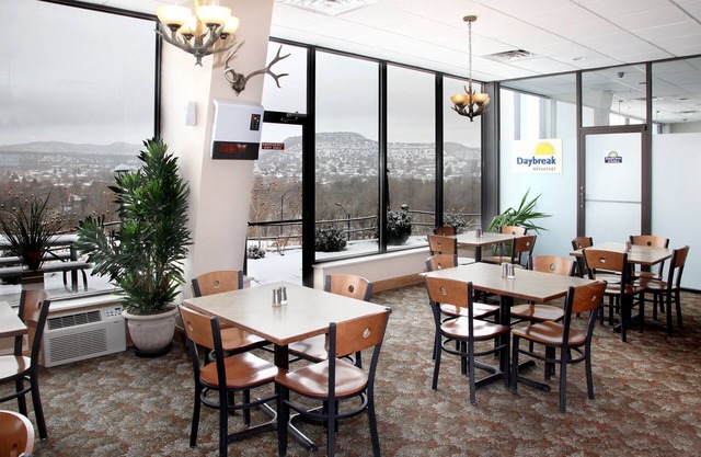 Days Inn & Suites by Wyndham Trinidad