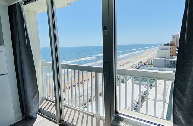 Daytona Beach Studio im 9. Stock / Innenpool / Außenpool