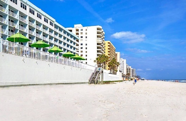 Daytona SeaBreeze; 1 Schlafzimmer Oceanfront, 424 sq ft, Kingsize-Bett, 1 Vollbad, Sofa