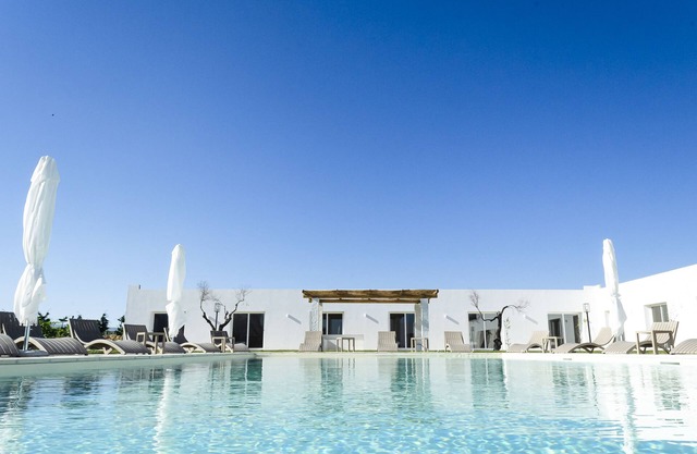 DE MARE WINE RESORT