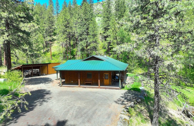 Deal Canyon Ranch House