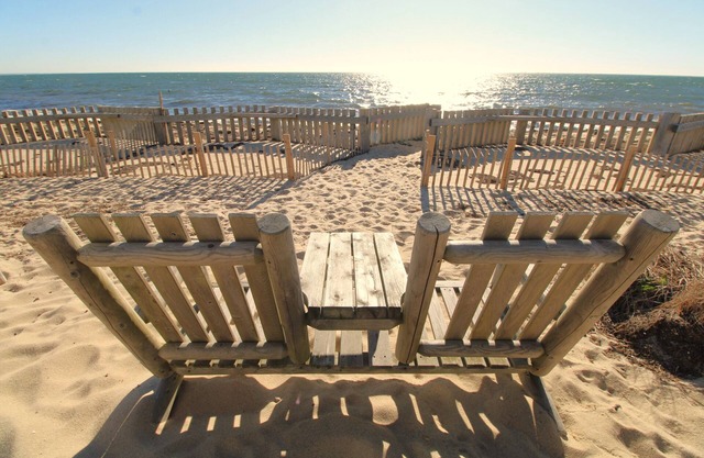 Decadent Beachside Cottage 50 Feet to Waters Edge (2393)
