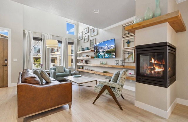 Decked Out | Sunset Views, Fire Pit & Fenced Yard