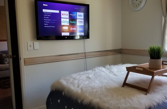 Dedicated Patio, Roku & Self Check-In