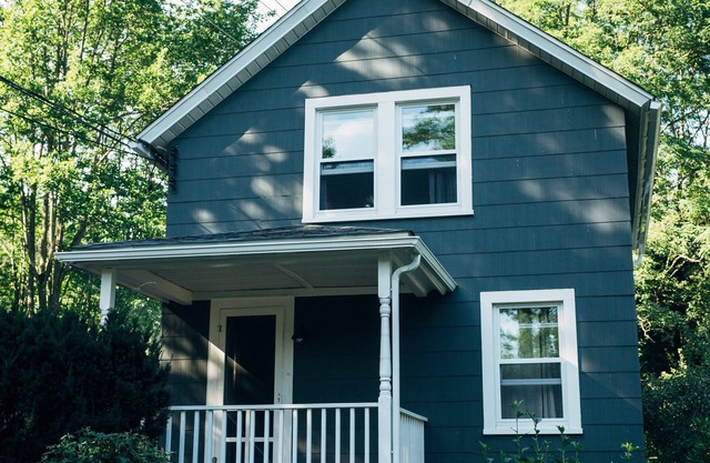 Deep Hollow House, 9 acres, Narrowsburg, Catskills 20 mins from Bethel Woods