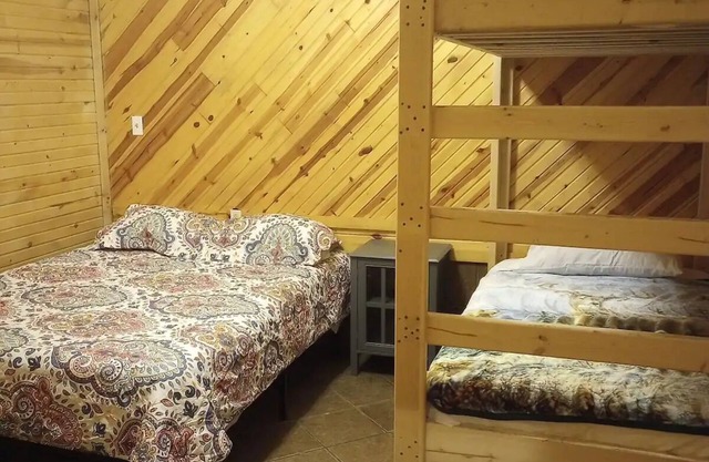 Deer Duplex Buck Side near Hatfield McCoy Ivy Branch Trails - 4 Bedrooms