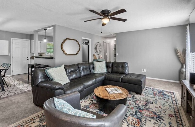 Deer Run Creek: 5 Bed Home in Great Neighborhood