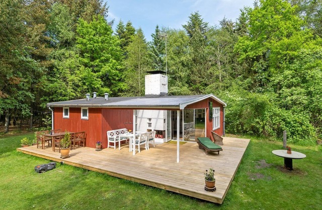 "Deik" - 2km to the inlet by Interhome