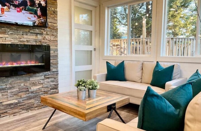 del Sol Waterfront 4 Person Cottage with Private Hottub nn