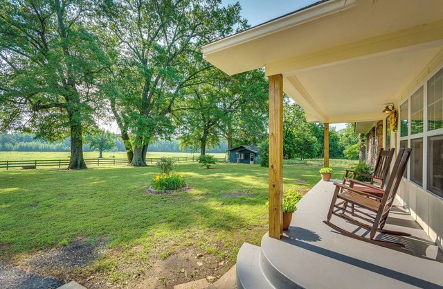 Delaware Vacation Rental: Walk to Lake Dardanelle!