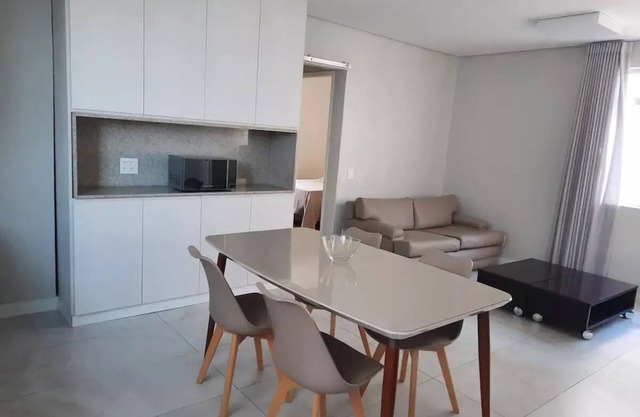 Delicioso ap a uma Quadra da Av. Bandeirantes - 2 Pessoas