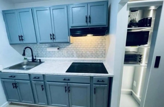 Delightful 1st Floor Modern Apartment