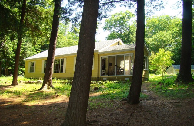 Delightful 2-bedroom house on Lake Kanasatka