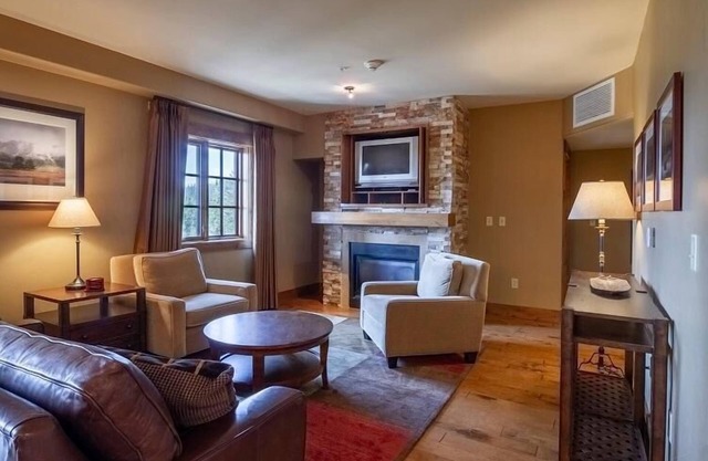 Delightful 2 BR Condo with Fireplace and Patio