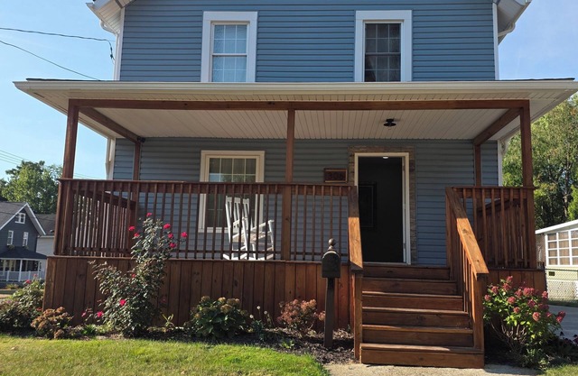 Delightful 3-bedroom house in Cuyahoga Falls