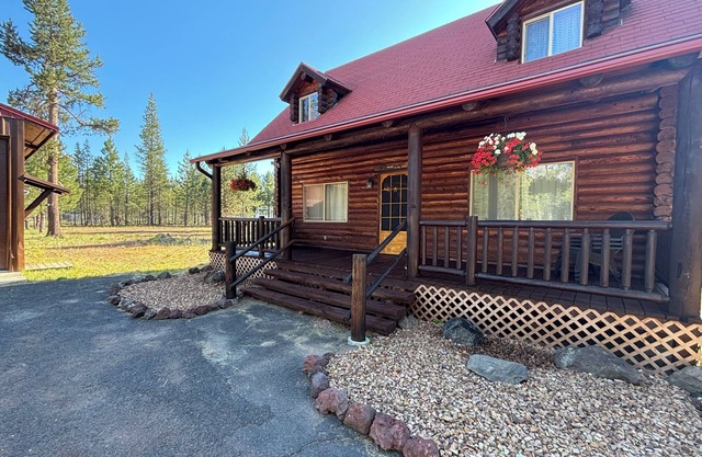 Delightful 3-bedroom cabin in La Pine