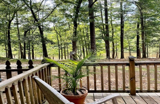 Delightful cabin getaway perfect for relaxing